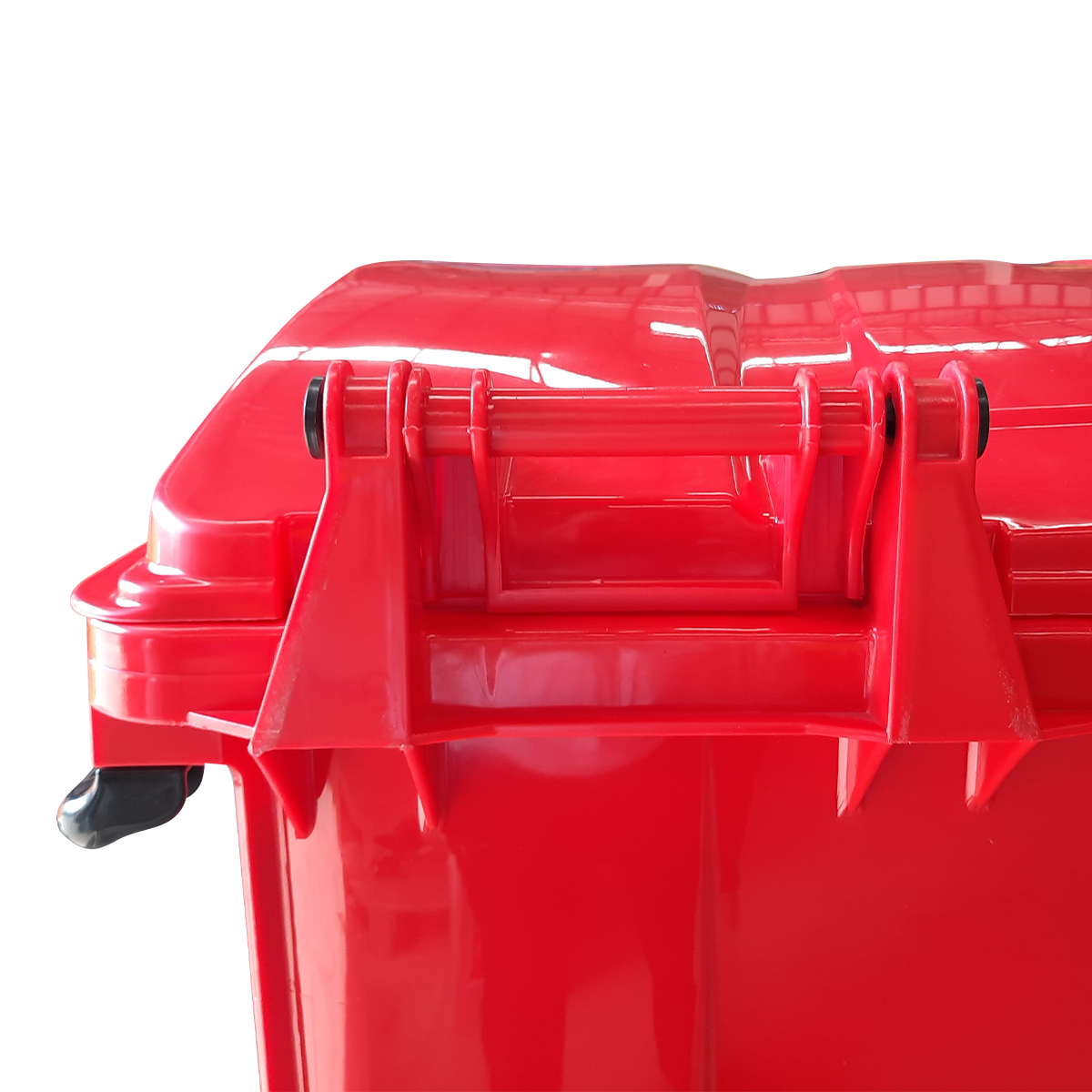 ถังขยะเทศบาลขนาดใหญ่ 1100 ลิตร และมีหูเกี่ยว (Lazy Arm) สีแดง